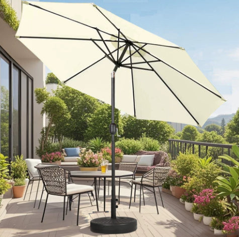 Parasol d'extérieur Novah pour cour intérieure, avec toile résistante et structure en métal, idéal pour jardin ou terrasse.