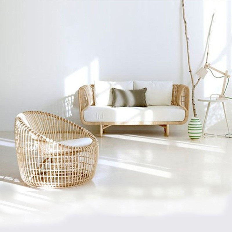 Canapé d'extérieur en rotin tressé avec table basse, ensemble de mobilier de jardin Novah pour espace extérieur.