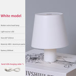 Lampe de table rechargeable en forme de champignon, portable, avec bouteille de vin, design créatif et ambiance claire pour bar.
