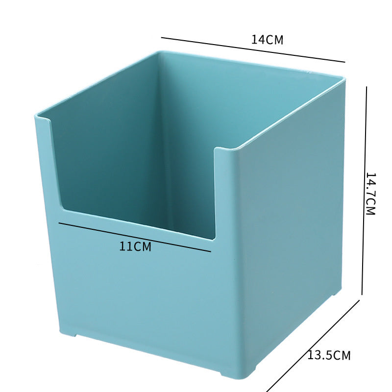 Boîte de rangement de cuisine eprolo en plastique pour vaisselle, organisée sur une étagère de placard de cuisine.