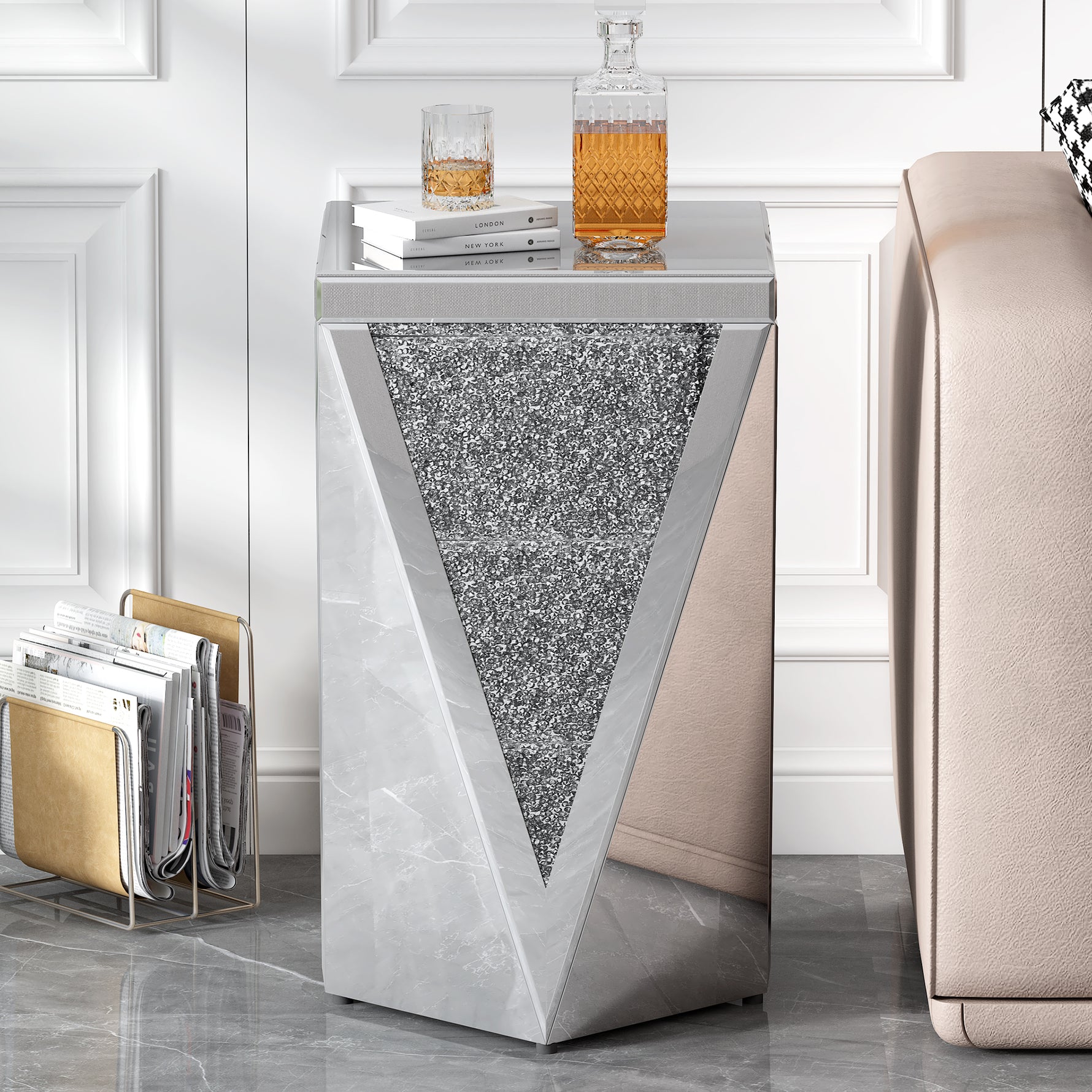 Table d'appoint carrée en miroir argenté U-Can 13,8'' de eprolo, design moderne avec diamants broyés pour salon.