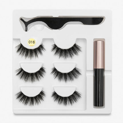 A Pair Of False Eyelashes With Magnets In Fashion