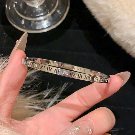 Women's High-grade Diamond Bracelet Silver Titanium Steel Bracelet Wrist Ring