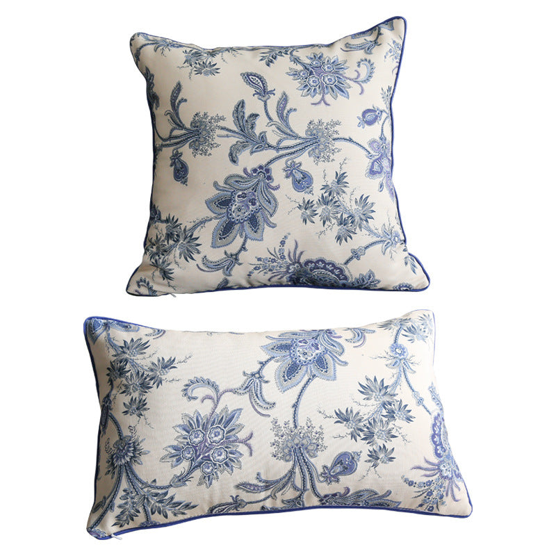 Housse de coussin de style chinois Novah pour canapé, décoratif avec motifs traditionnels, tissu coloré et élégant.