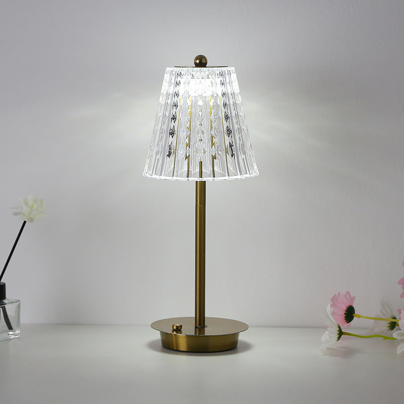 Lampe de table en métal moderne avec cristaux, design tactile pour chambre ou bar, ambiance romantique et créative par eprolo