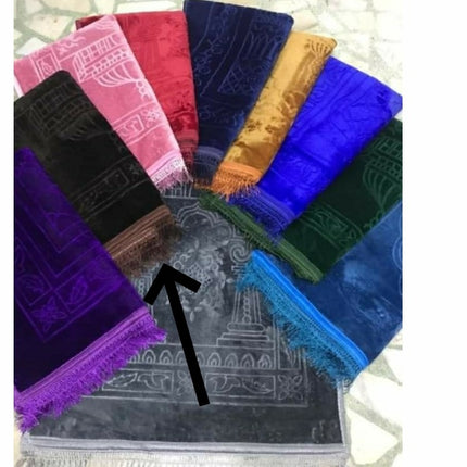 Raschel Embossed Prayer Mat With Tassel Prayer Mat Solid Color