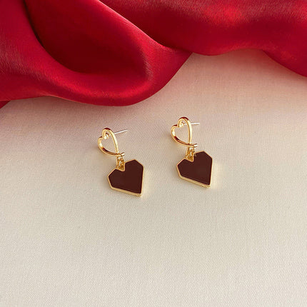 Ins Simple And Small Women's Fashion Sense Temperament Pearl Earrings