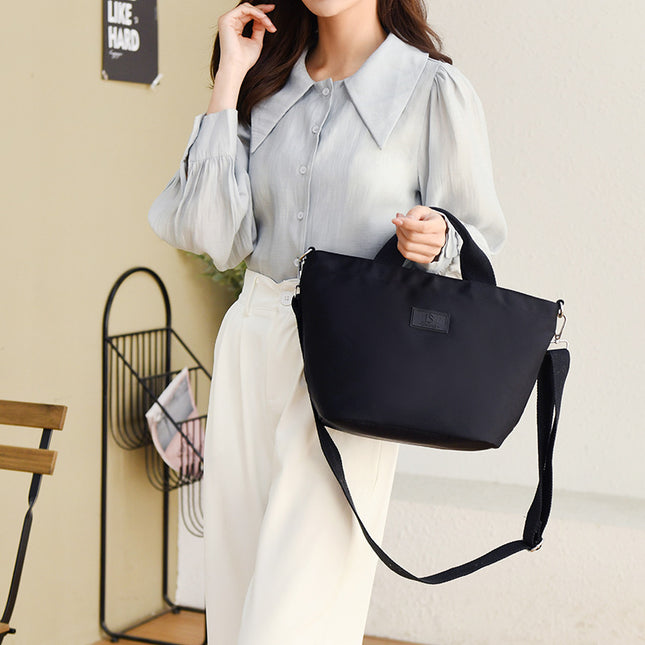 Nylon Large-capacity High-grade Waterproof Simple Shoulder Bag