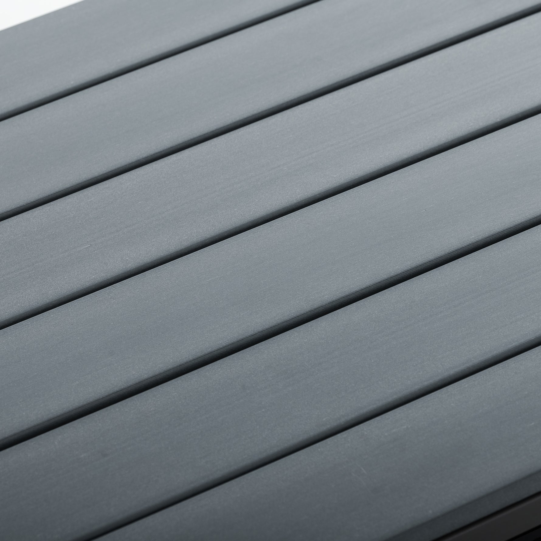Ensemble de mobilier de terrasse eprolo en rotin synthétique saisonnier avec table basse en contreplaqué, idéal pour l'extérieur.