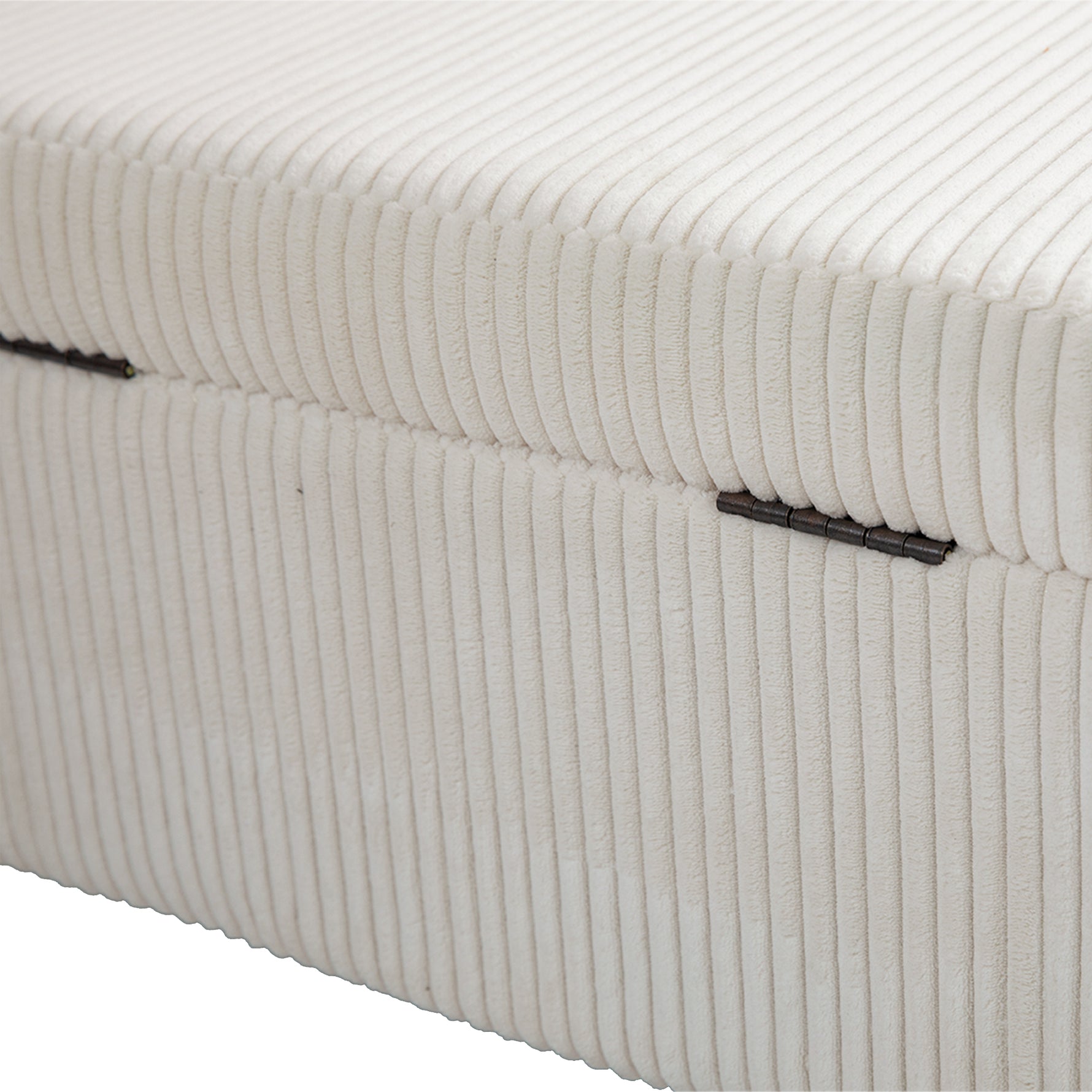 Chaise ottomane de rangement COOLMOR eprolo avec coussin doux, couvercle sécurisé et design beige.