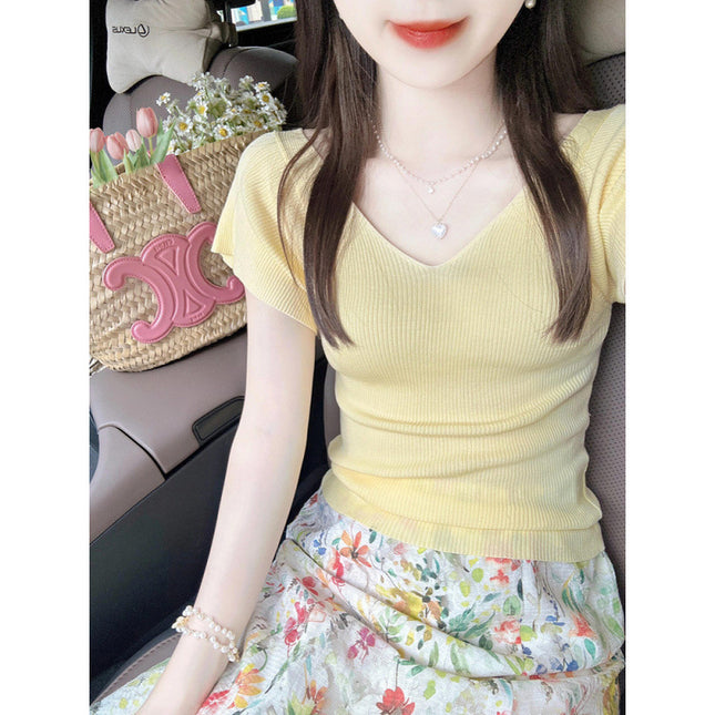 Cream-yellow V-neck Cap-sleeve Short-sleeve Womens Summer Top