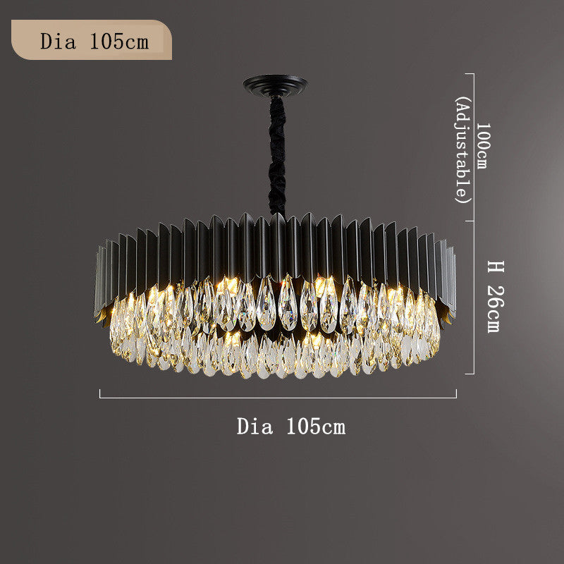Lustre moderne noir avec cristaux pour salon, éclairage simple et élégant de la marque Novah, visible dans l'image.
