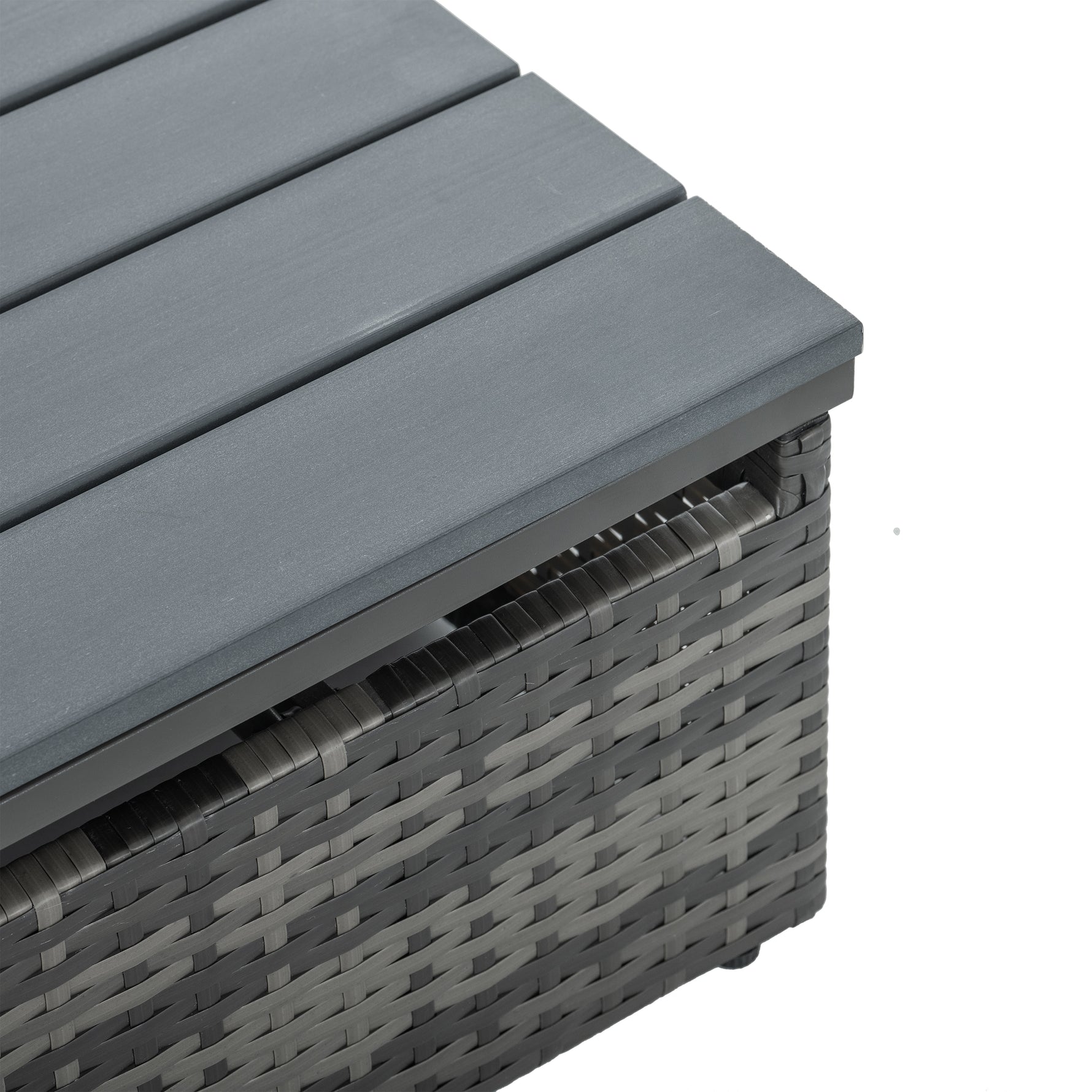 Ensemble de mobilier de terrasse en rotin PE pour l'extérieur avec table basse en contreplaqué, par eprolo, pour espace extérieur.