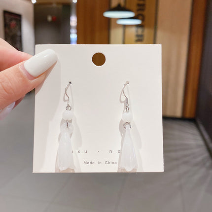 Ins Simple And Small Women's Fashion Sense Temperament Pearl Earrings