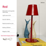 Lampe de bureau LED eprolo pour hôtel, design créatif avec pied en métal, éclairage doux et port USB intégré.