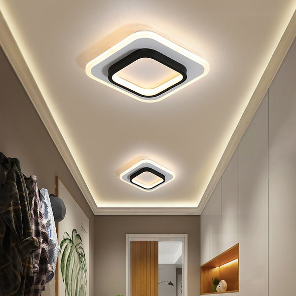 Lumières de couloir et balcon Novah, éclairage d'allée avec ampoules modernes pour décoration intérieure.