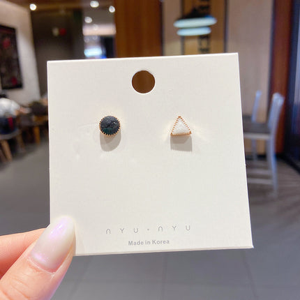 Ins Simple And Small Women's Fashion Sense Temperament Pearl Earrings