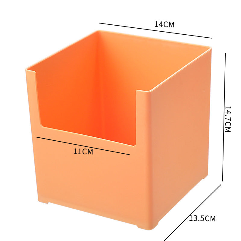 Boîte de rangement de cuisine en plastique eprolo pour vaisselle, organisée dans un placard avec couvercle.