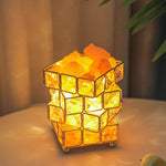 Lampe de table en cristal USB eprolo avec cube magique, lumière tamisée à trois couleurs pour ambiance romantique dans une chambre.