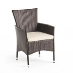 Deux chaises de repas d'extérieur en rotin multicolore brun, style contemporain, par eprolo, pour espace extérieur.
