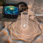 Lampe de bureau en acrylique cristal avec lumière à réflexion rose, réglable, rechargeable USB, pour décoration romantique.