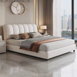 Lit double moderne en bois massif avec rangement intégré, rembourré, pour petit appartement ou chambre principale, style contemporain.