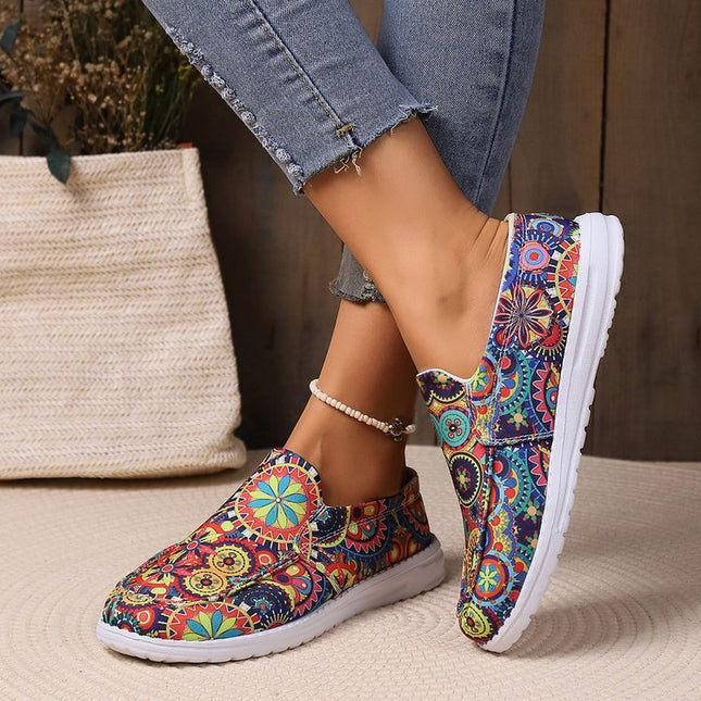 Breathable Slip On Low-top Shoes Female Graffiti Ethnic Style Lazy Canvas