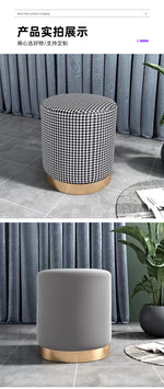 Tabouret ottoman moderne en tissu minimaliste de Novah, idéal pour la décoration intérieure, en image.