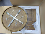 Lustre en bois de ferme pour restaurant de style rustique, avec plusieurs branchements en bois naturel, par Novah.