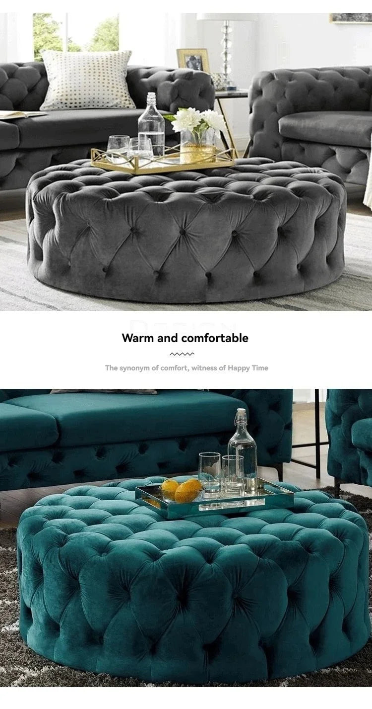 Pouf rond moderne en velours Novah, ottoman élégant pour salon, couleur gris clair, assise confortable et design contemporain.