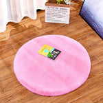 Tapis rond coloré et shaggy pour salon, chambre ou salle de jeux, tapis moderne Novah avec motif multicolore et texture douce.