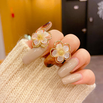 Ins Simple And Small Women's Fashion Sense Temperament Pearl Earrings