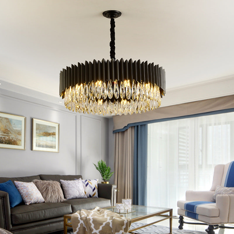Luminaire moderne simple en cristal noir pour salon, éclairage décoratif de la marque Novah, suspendu avec cristaux élégants.